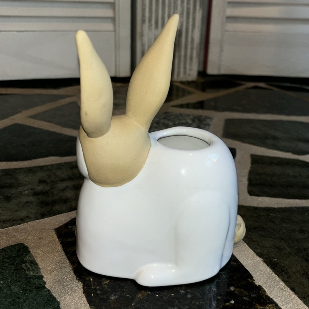 Anthropologie Vase Planter WOODLAND CREATURE Stoneware RABBIT Bunny Handpainted - Picture 4 of 5